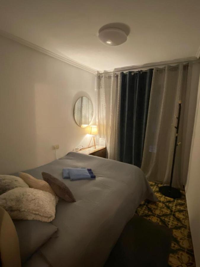 Ferienwohnung Habitacion Con Balcon Privado. Valencia Exterior foto
